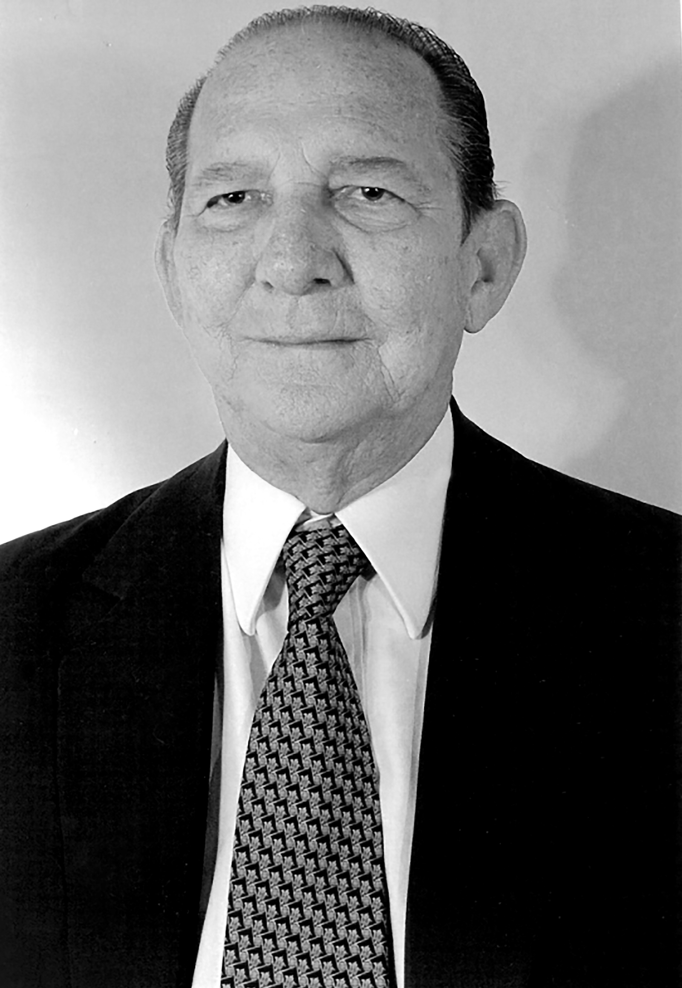 Armando de Queiroz Monteiro Filho